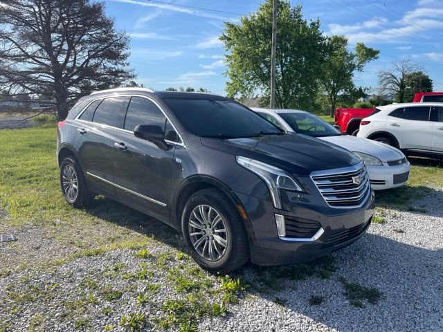 Used 2017 Cadillac XT5 Luxury w/ Driver Awareness Package AWD/4WD image 4