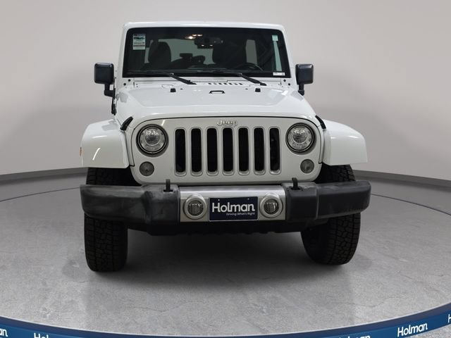 Used 2017 Jeep Wrangler Unlimited Sahara w/ Connectivity Group AWD/4WD image 2