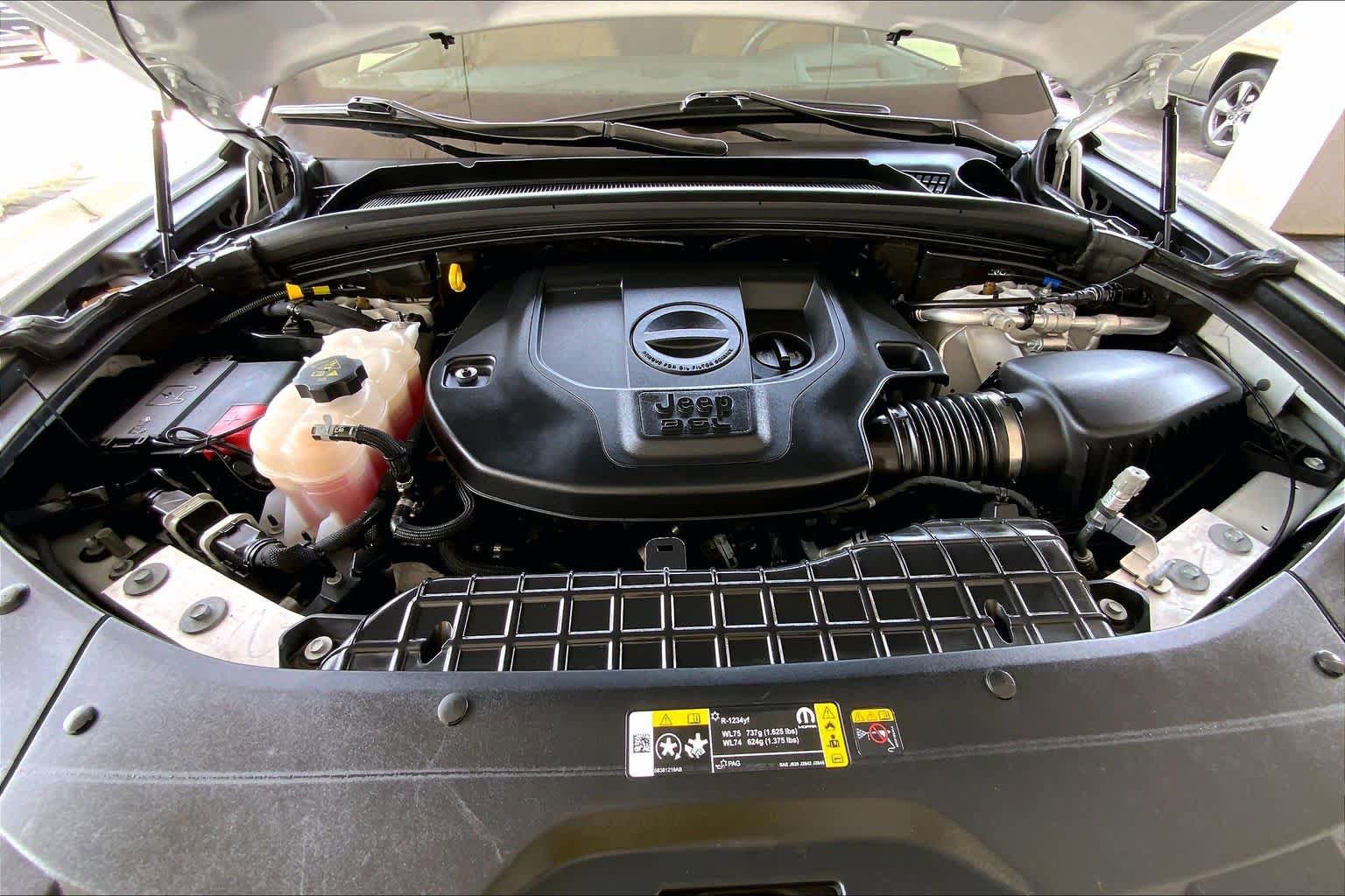 Used 2023 Jeep Grand Cherokee L Summit AWD/4WD image 30