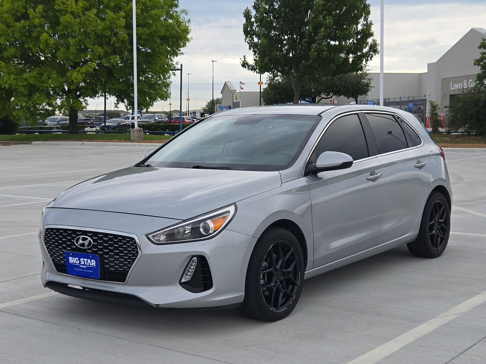 Used 2020 Hyundai Elantra GT image 8