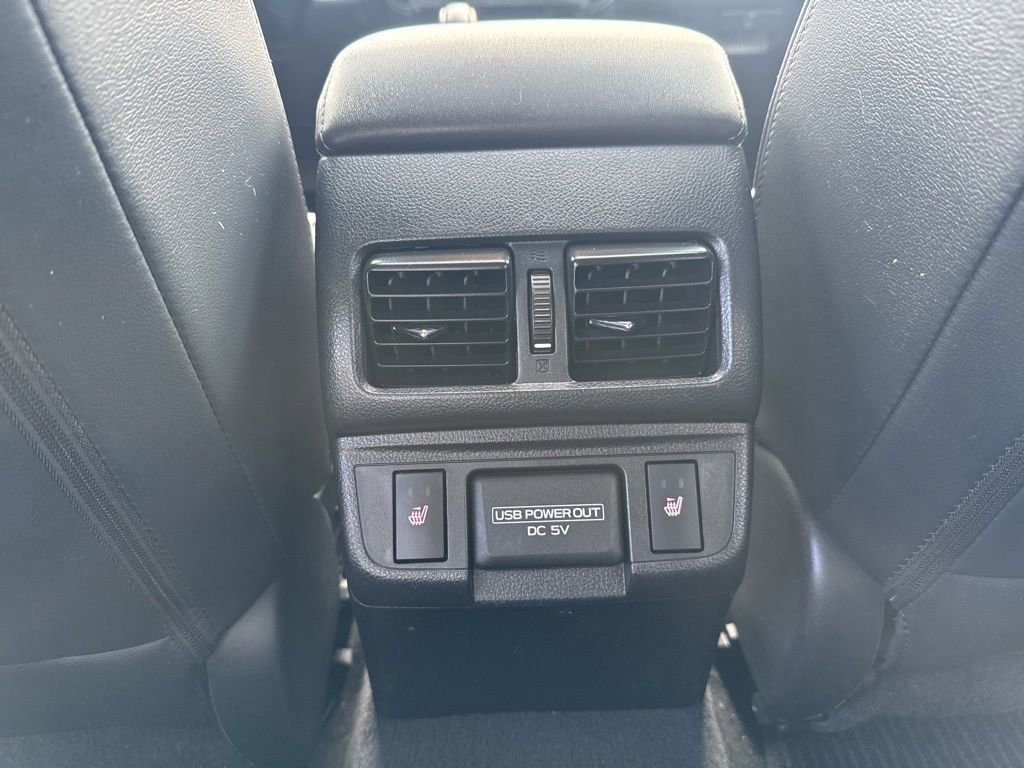 Used 2018 Subaru Outback 3.6R Limited AWD/4WD image 24