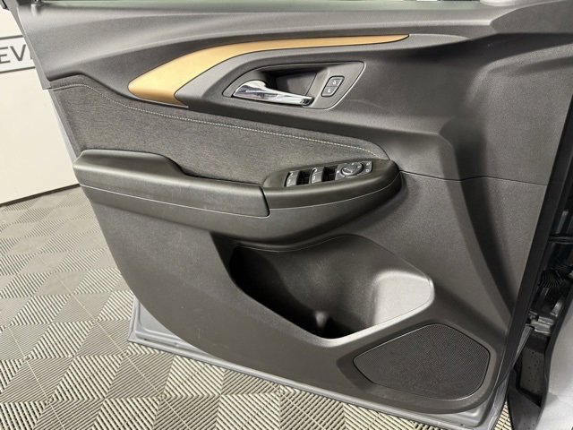 Used 2023 Chevrolet TrailBlazer ACTIV image 11