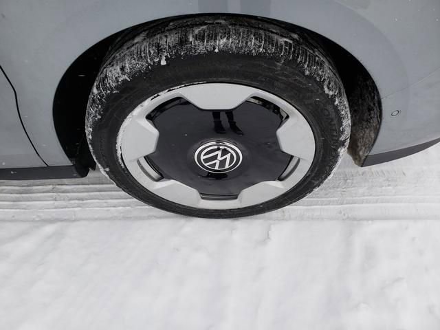 New 2025 Volkswagen ID. Buzz Pro S RWD image 12