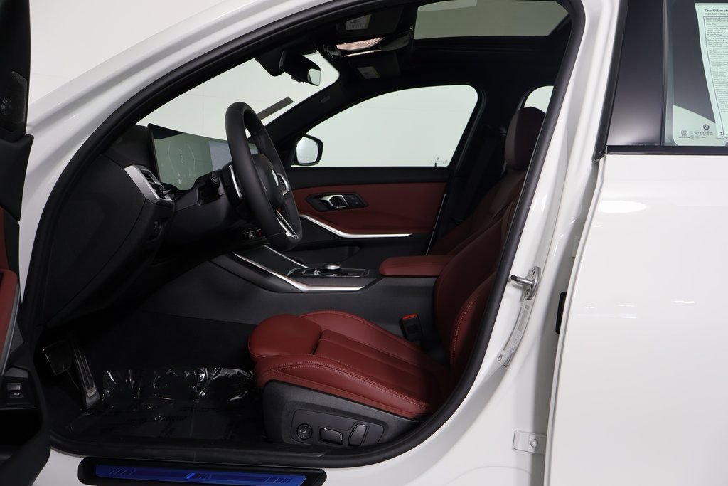 New 2026 BMW 330i Sedan w/ M Sport Package image 5