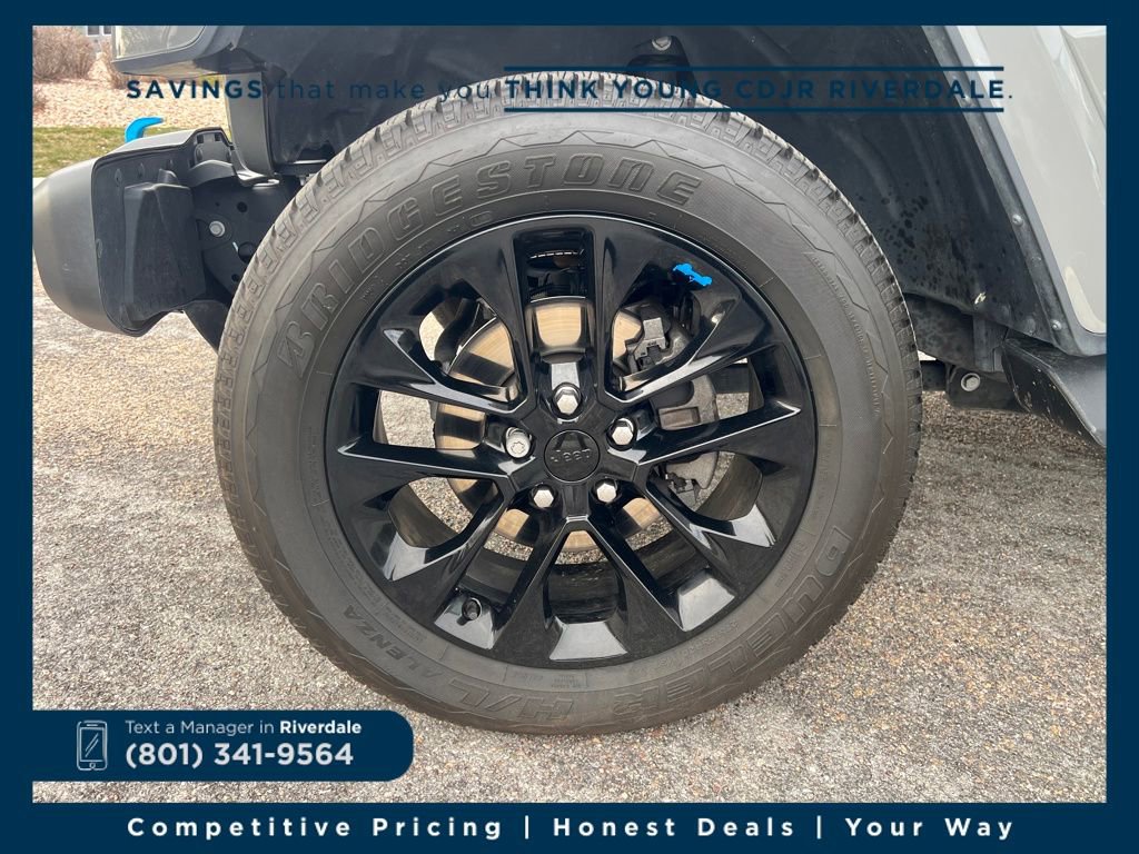 Used 2023 Jeep Wrangler Unlimited Sahara w/ Cold Weather Group image 26