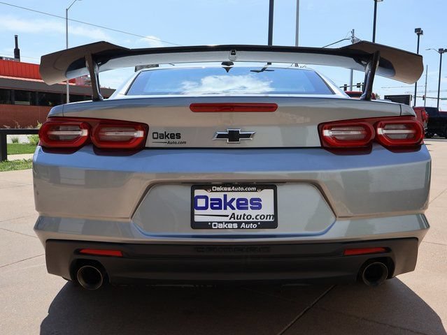 Used 2023 Chevrolet Camaro LT w/ Technology Package RWD image 5