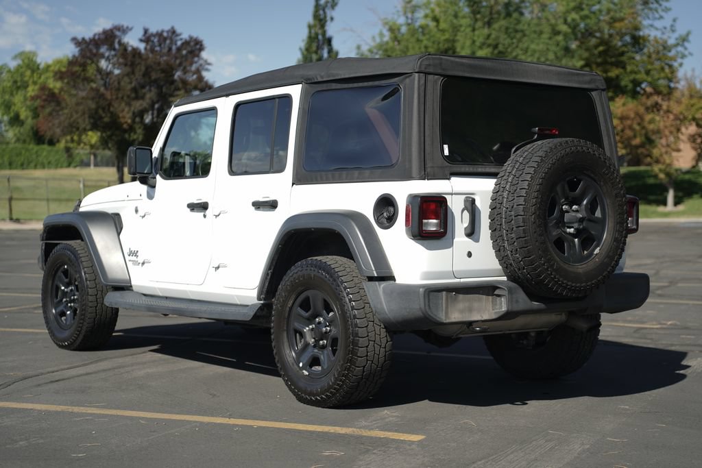 Used 2018 Jeep Wrangler Unlimited Sport AWD/4WD image 3