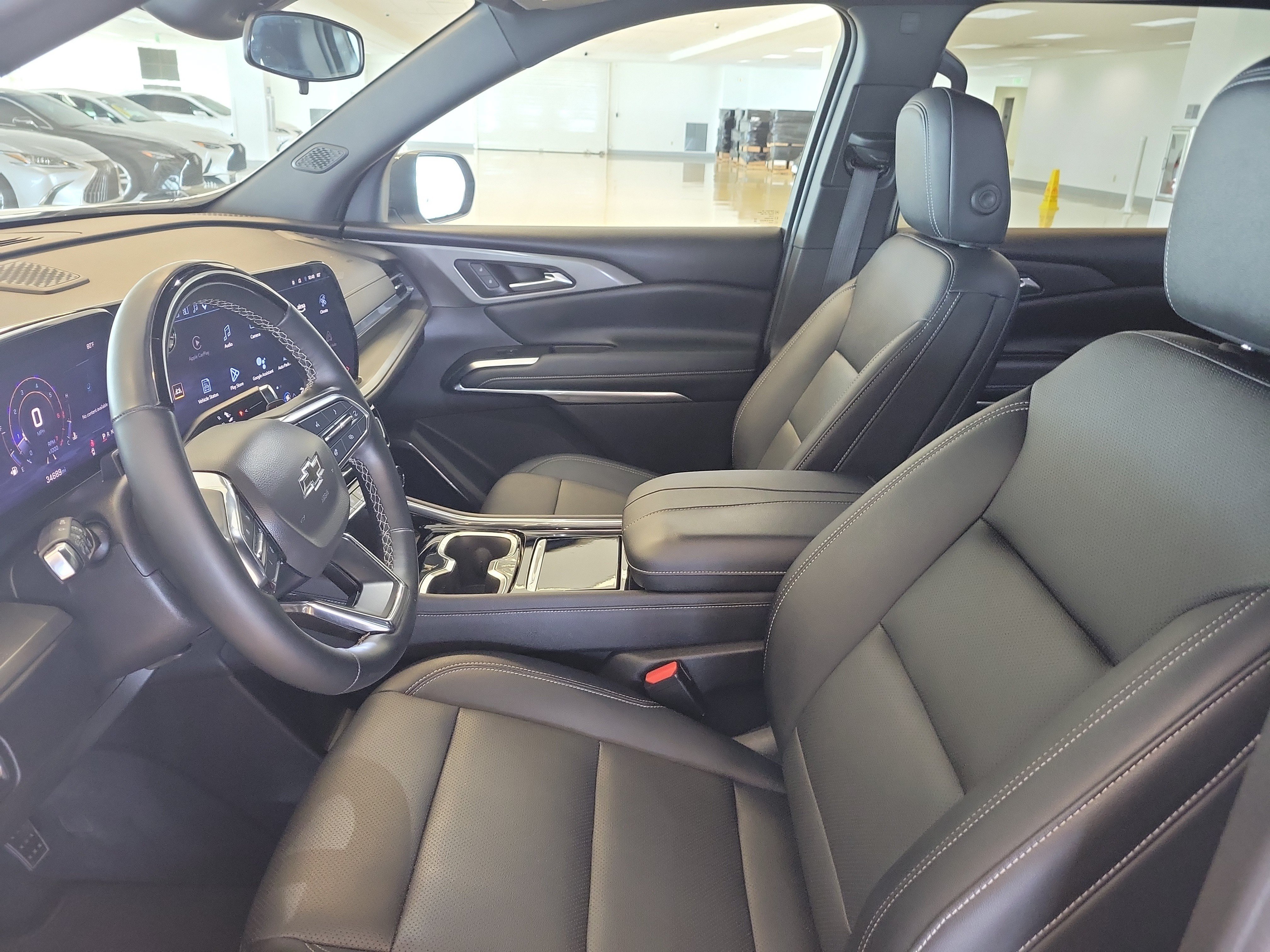 Used 2024 Chevrolet Traverse LT w/ Enhanced Driving Package FWD image 29