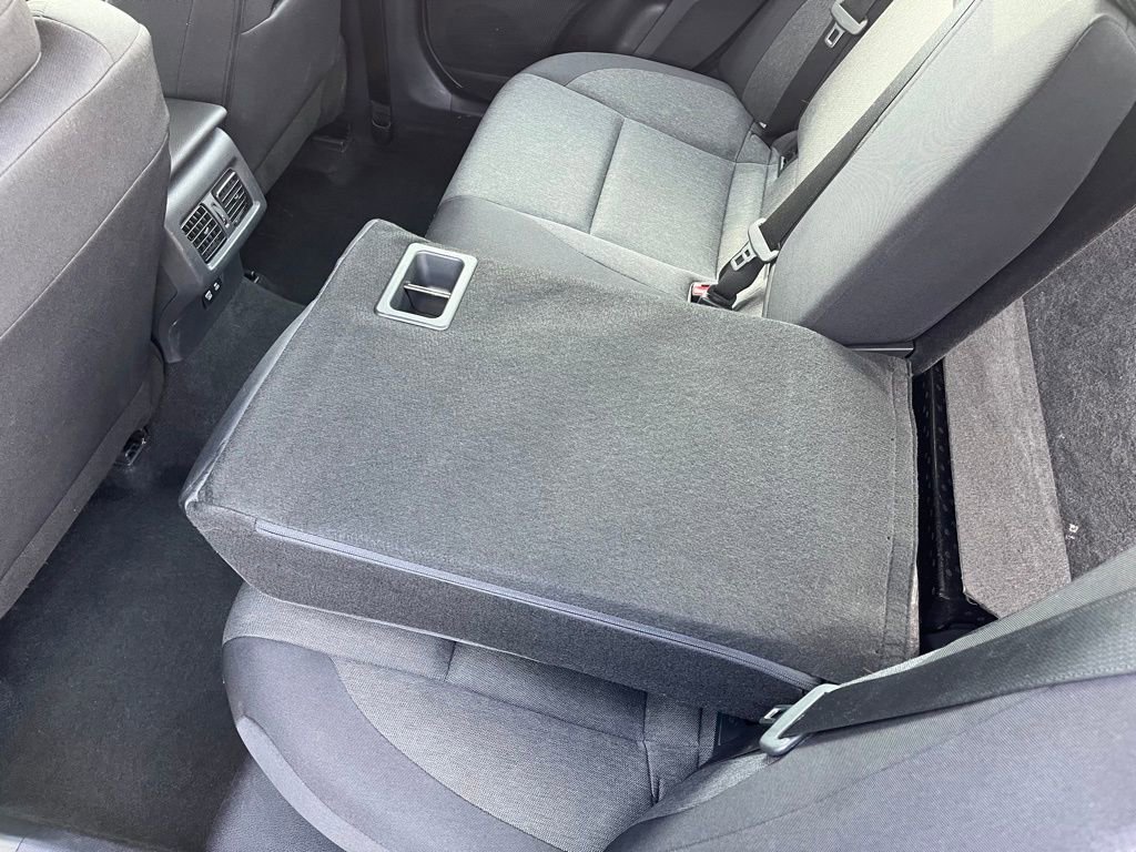 Used 2025 Toyota Camry LE image 28