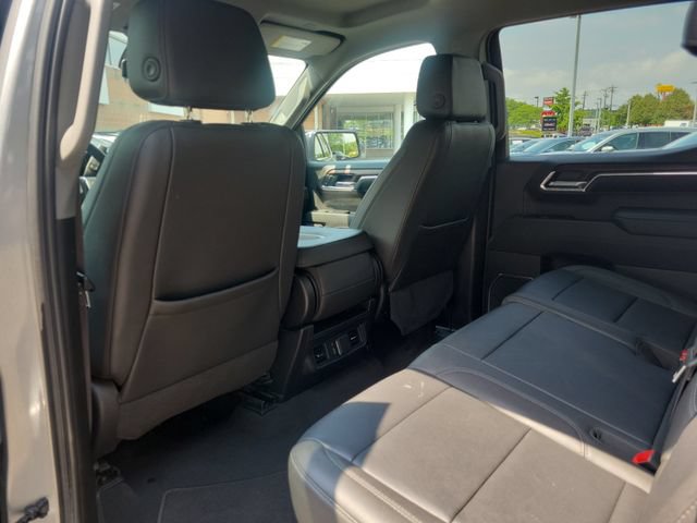 Used 2024 GMC Sierra 1500 SLT AWD/4WD image 8