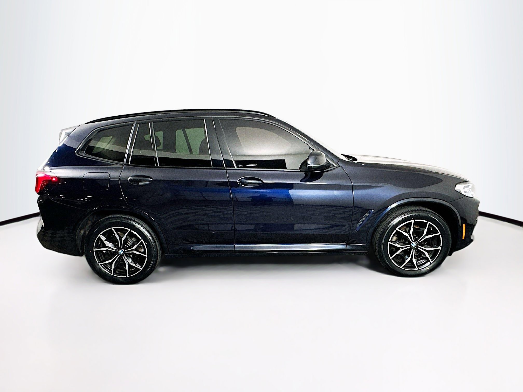 Used 2022 BMW X3 xDrive30i w/ M Sport Package 2 AWD/4WD image 10