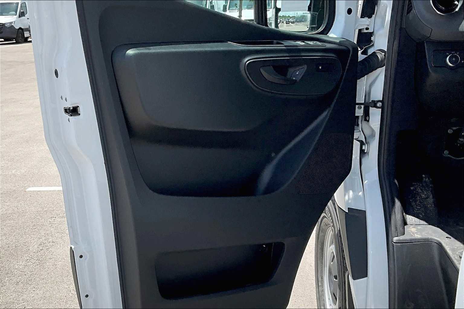 New 2025 Mercedes-Benz Sprinter 2500 image 10