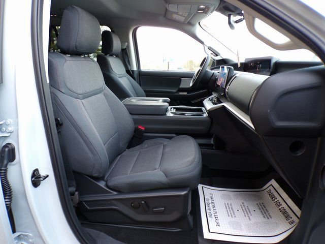 New 2025 Ford Expedition Active AWD/4WD image 16