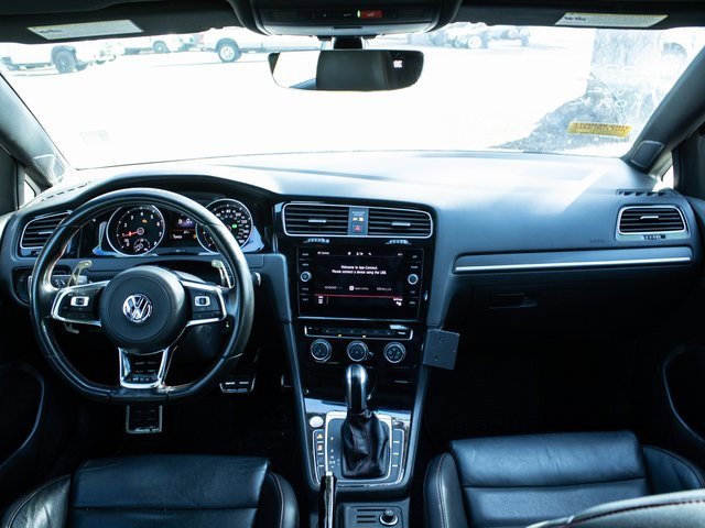 Used 2020 Volkswagen GTI SE image 18