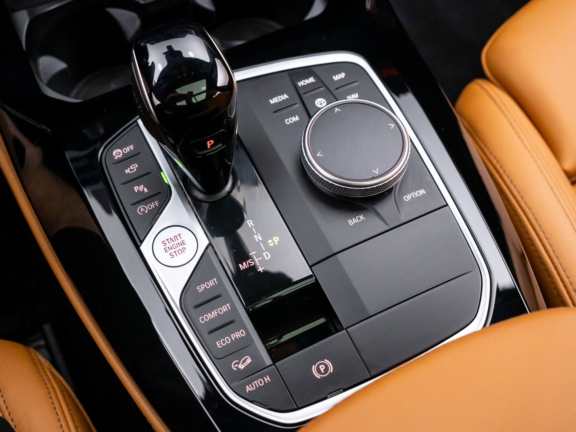 Used 2024 BMW X4 xDrive30i w/ Premium Package AWD/4WD image 31