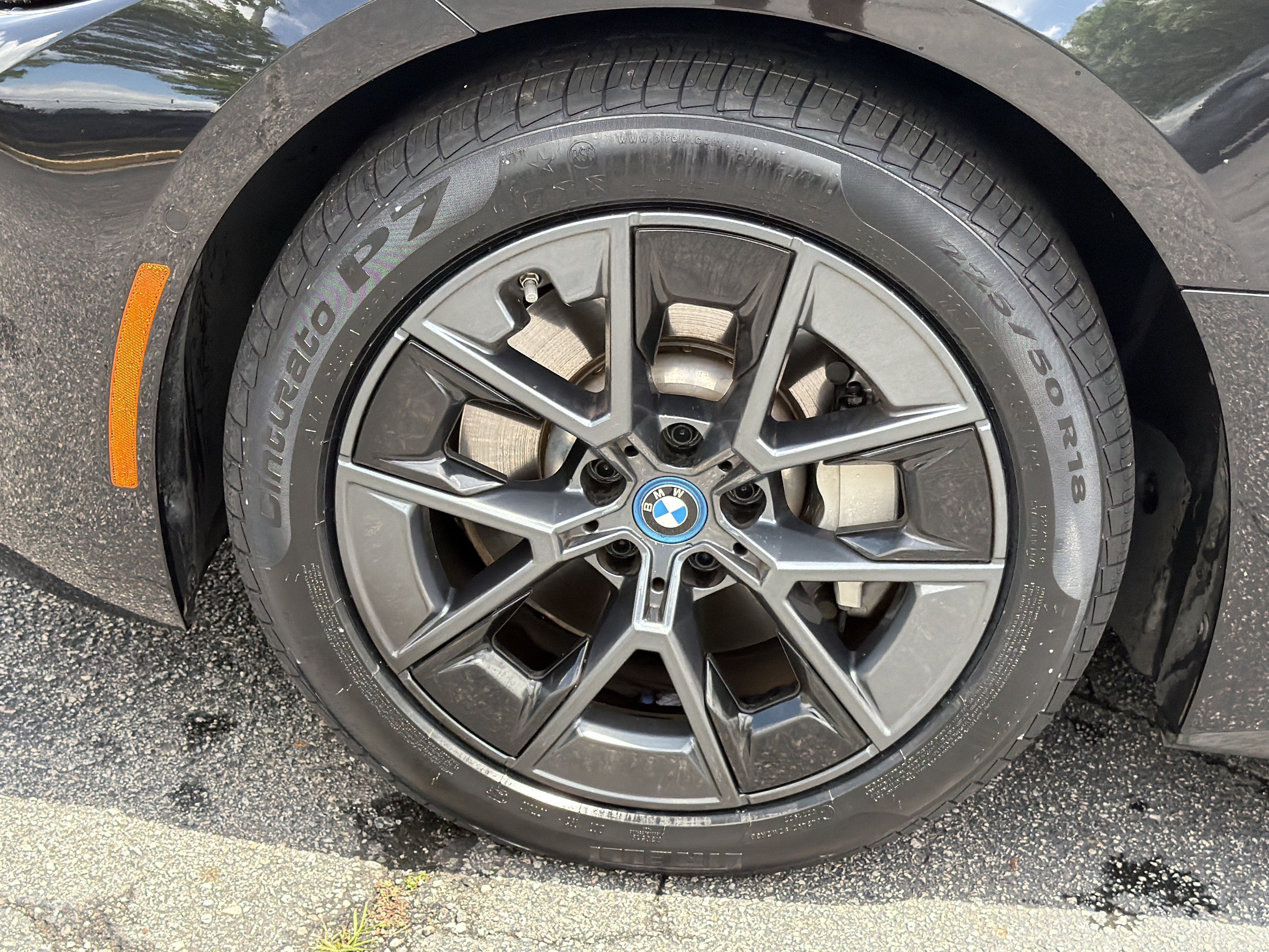 Certified 2024 BMW i4 eDrive40 w/ Premium Package RWD image 33