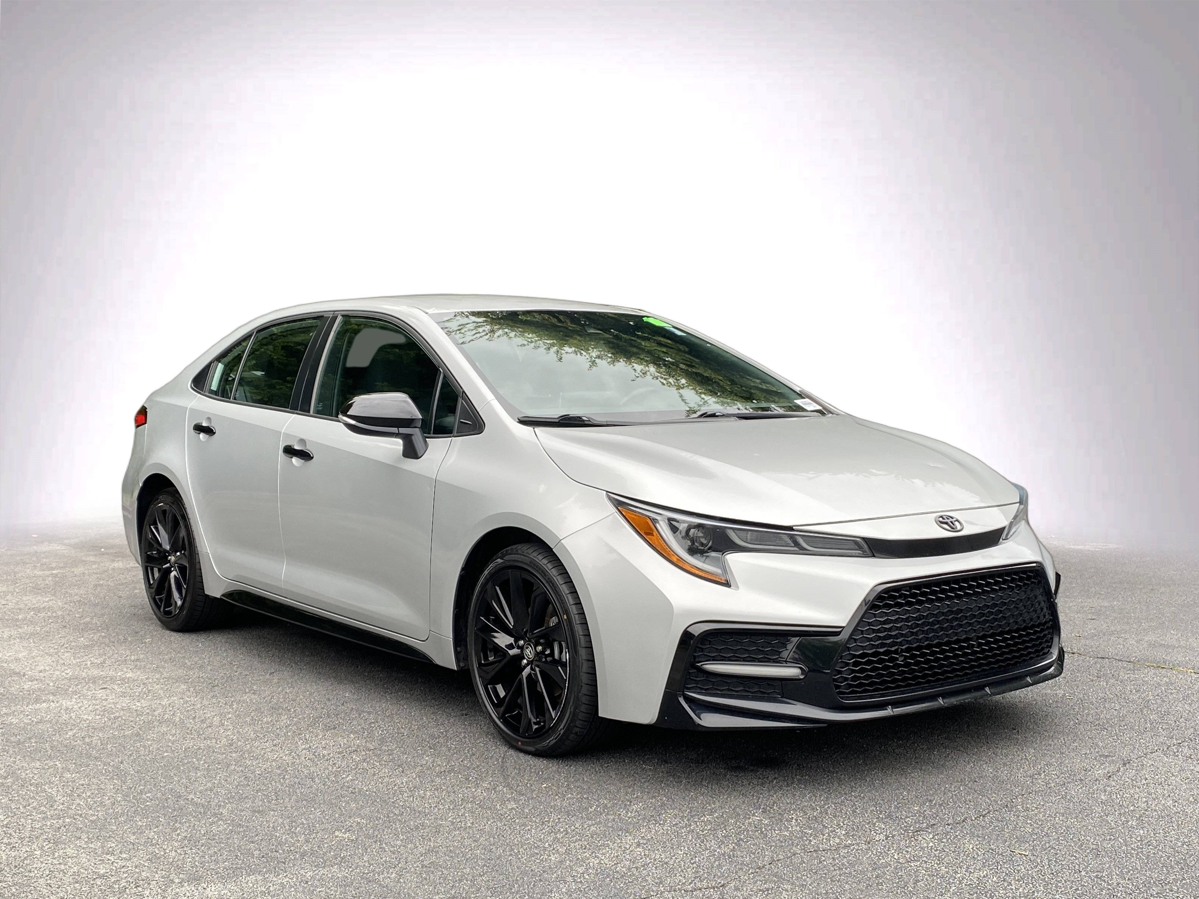 Used 2020 Toyota Corolla SE FWD video 2