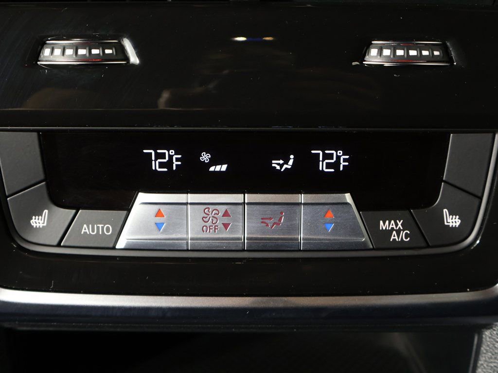 Used 2024 BMW XM AWD/4WD image 59
