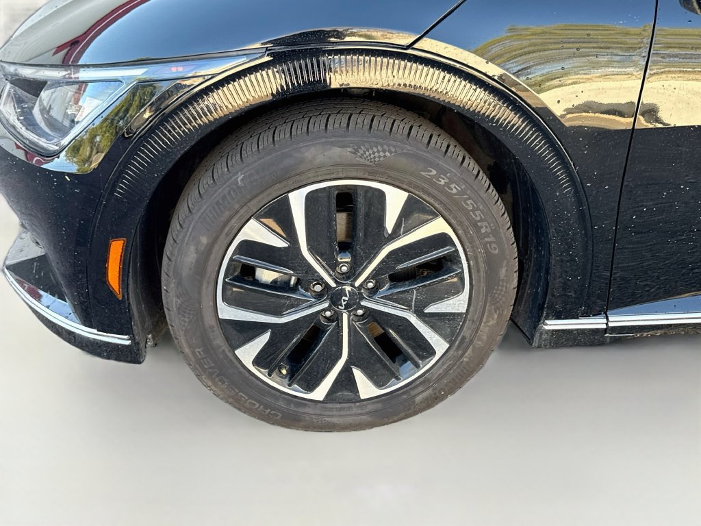 Used 2024 Kia EV6 Wind RWD image 30