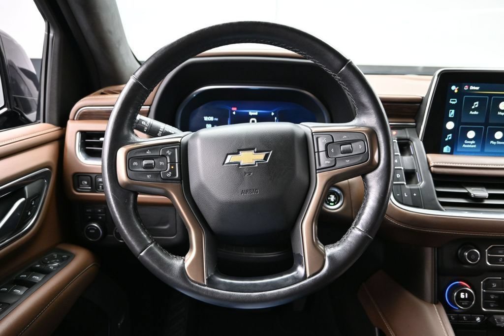 Used 2022 Chevrolet Tahoe High Country w/ Premium Package 2 AWD/4WD image 25