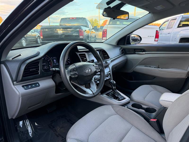 Used 2020 Hyundai Elantra SEL FWD image 13