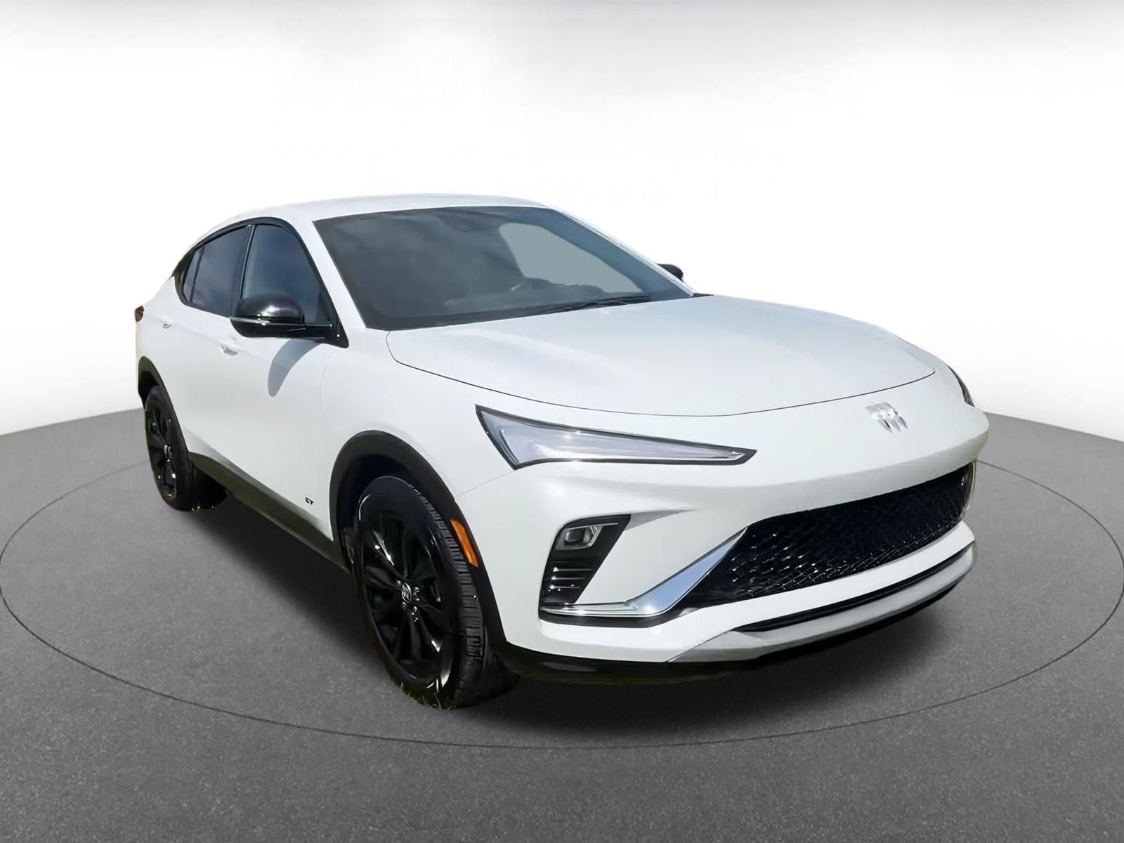 Used 2025 Buick Envista Sport Touring image 2