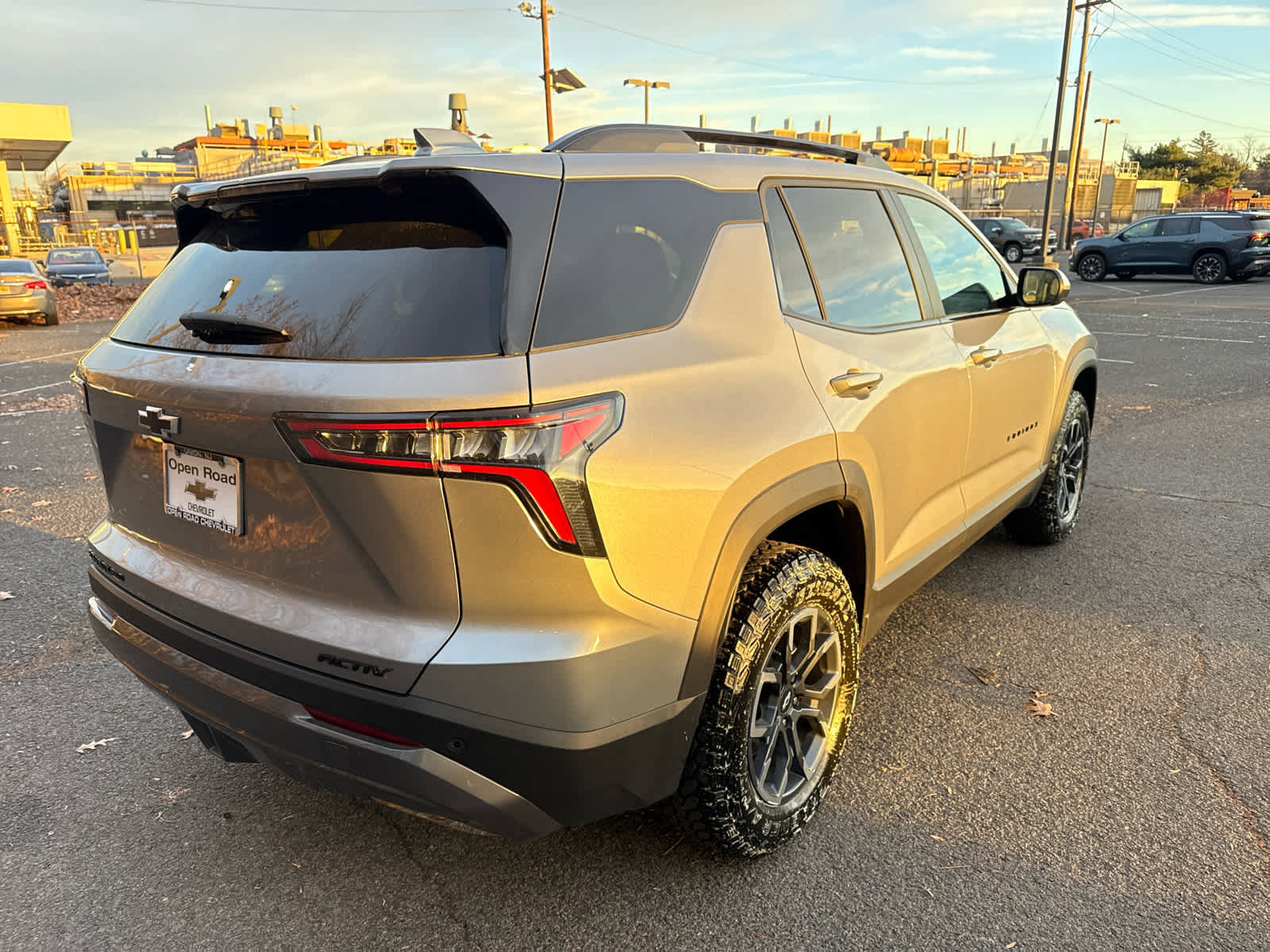 Used 2026 Chevrolet Equinox ACTIV image 7