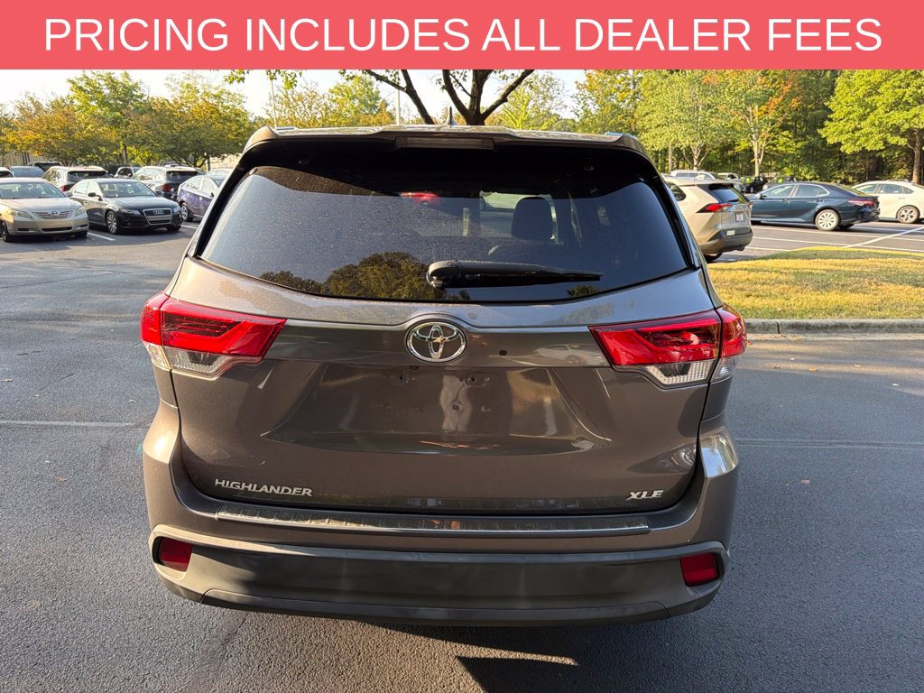 Used 2018 Toyota Highlander XLE FWD image 5
