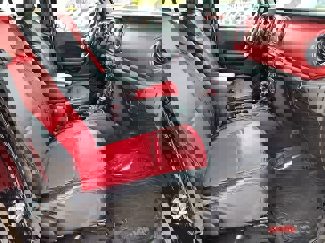 Used 2021 Jeep Gladiator Rubicon w/ Uconnect 4C Nav & Sound Group image 18