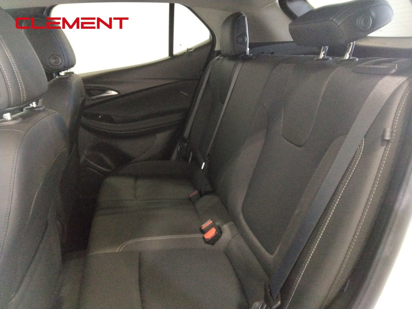 Used 2025 Buick Encore GX Preferred image 31