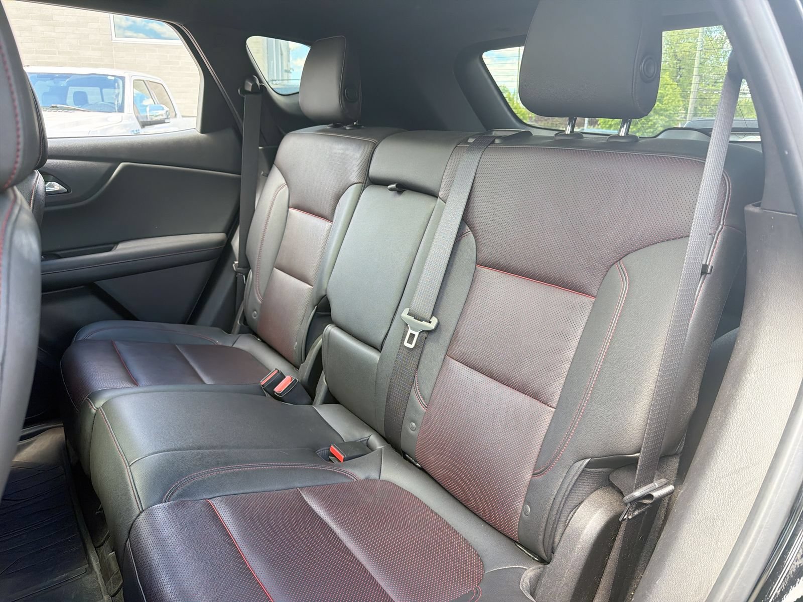 Used 2019 Chevrolet Blazer RS w/ Sun and Wheels Package AWD/4WD image 23