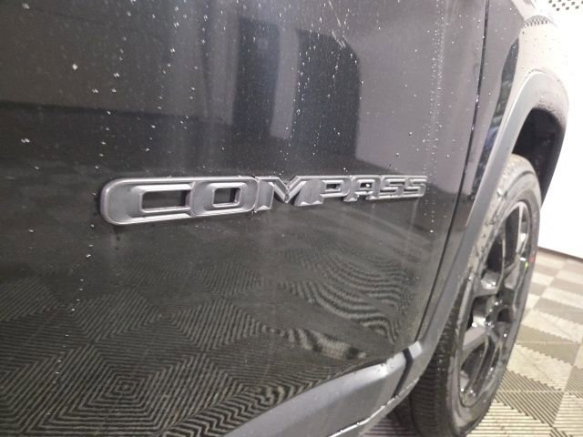 New 2026 Jeep Compass Latitude image 12