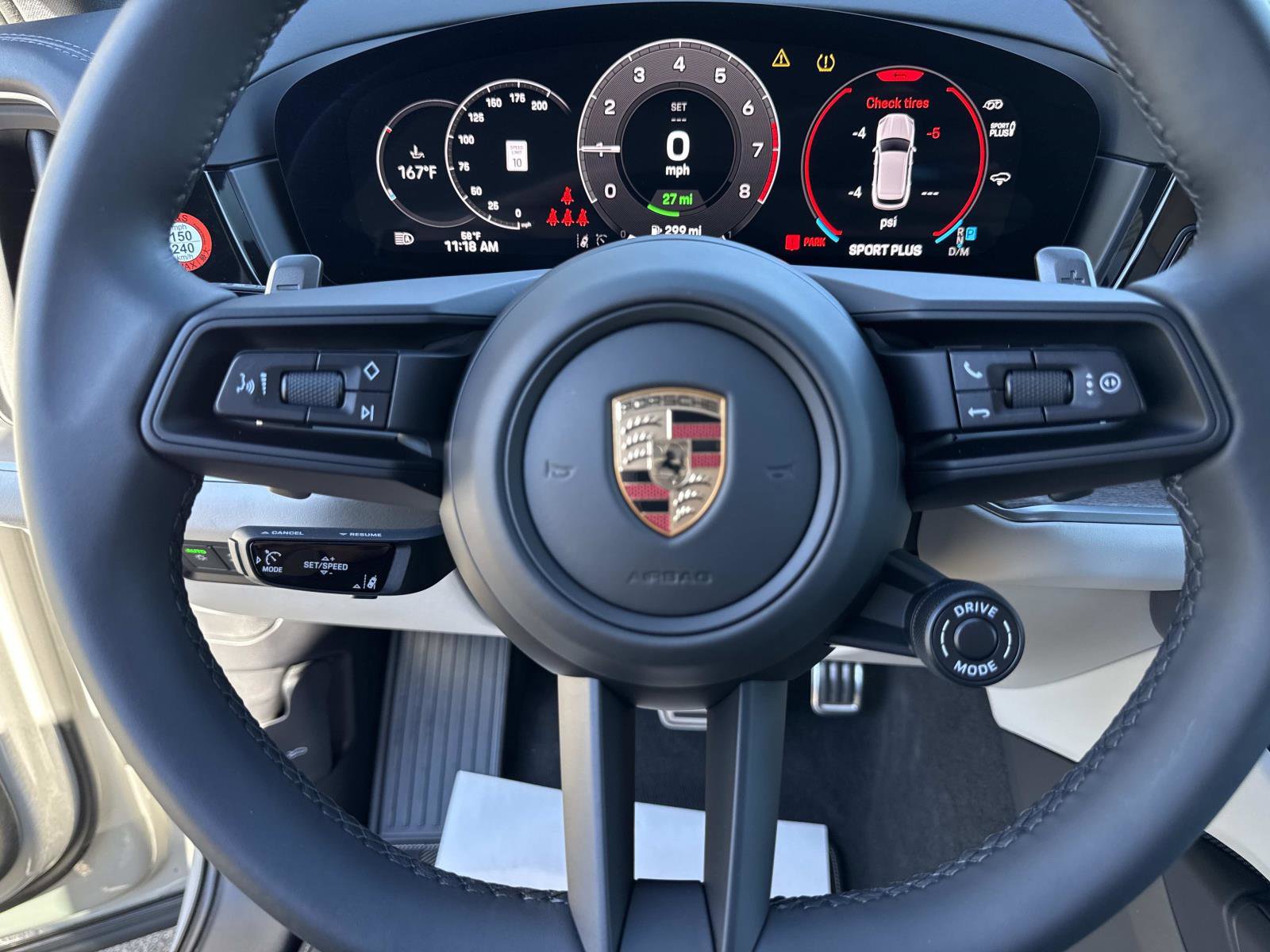 Certified 2025 Porsche Cayenne S image 29