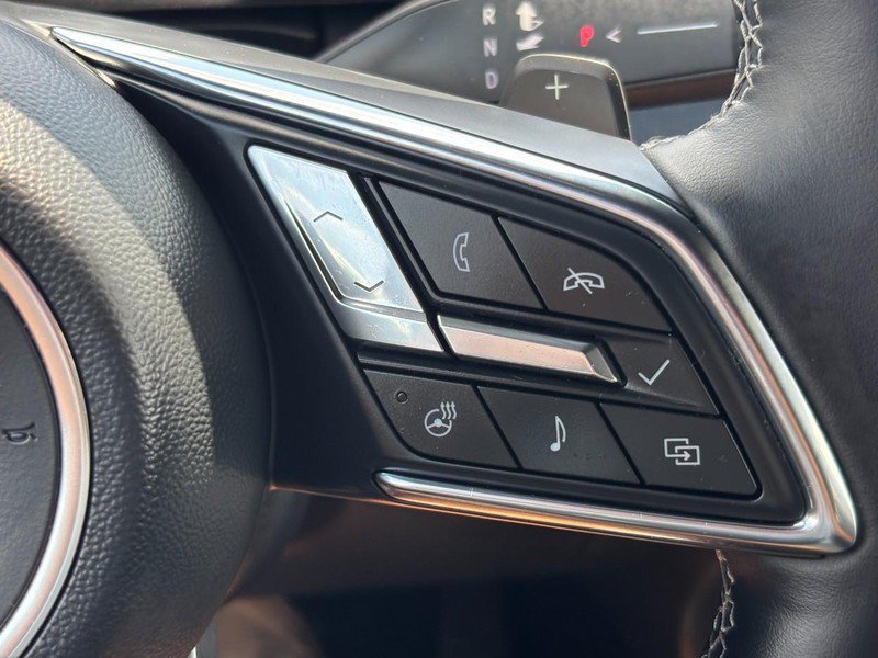 Certified 2025 Buick Enclave Preferred FWD image 19