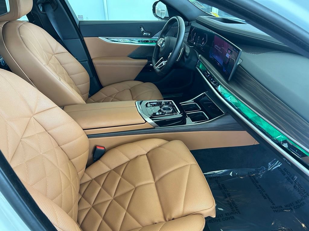 Used 2026 BMW 740i xDrive AWD/4WD image 26
