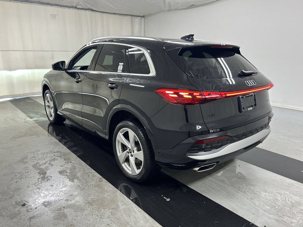Used 2025 Audi Q5 Premium Plus w/ Premium Plus AWD/4WD image 8