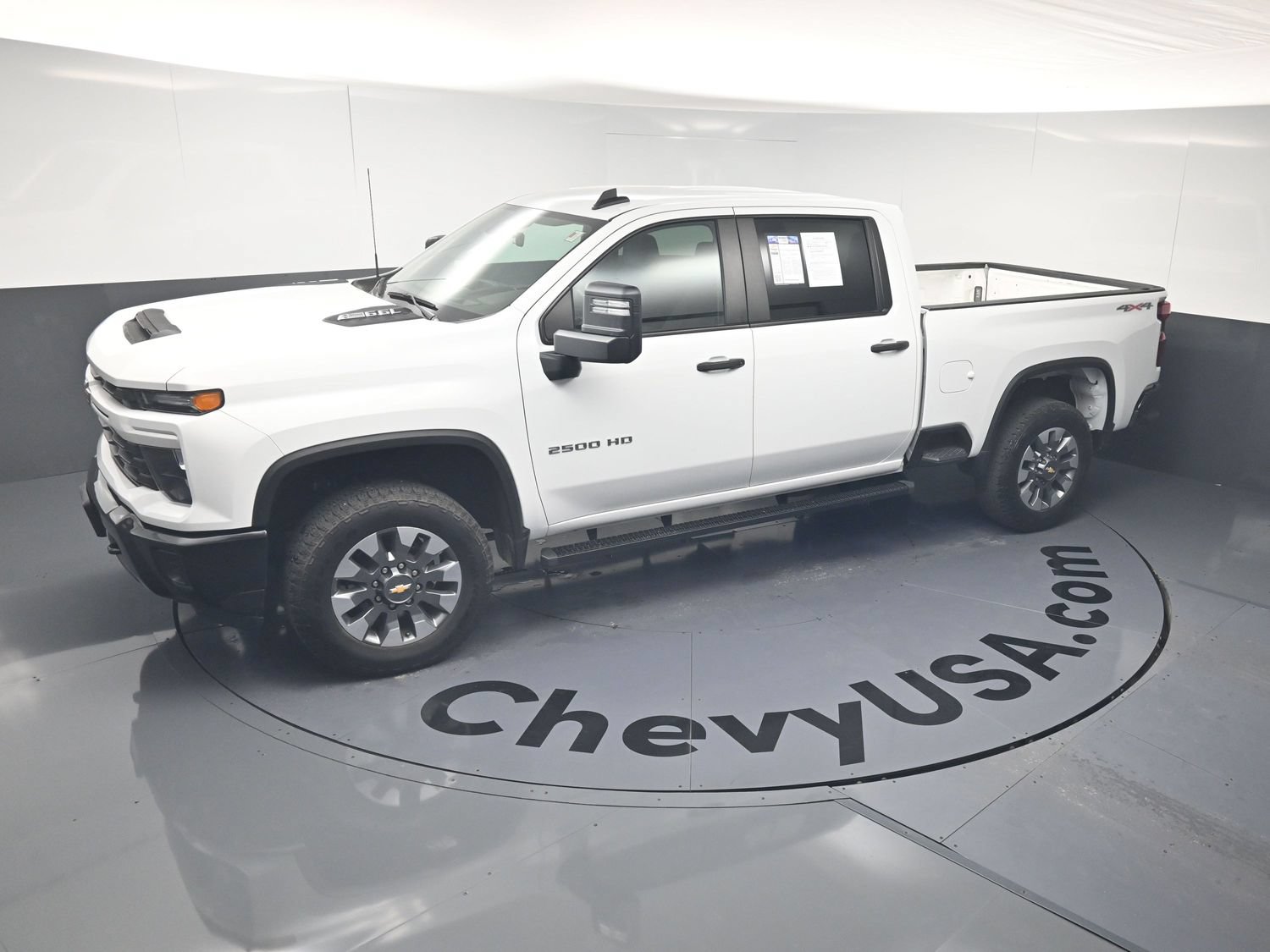 Used 2024 Chevrolet Silverado 2500 Custom w/ Custom Convenience Package AWD/4WD image 30