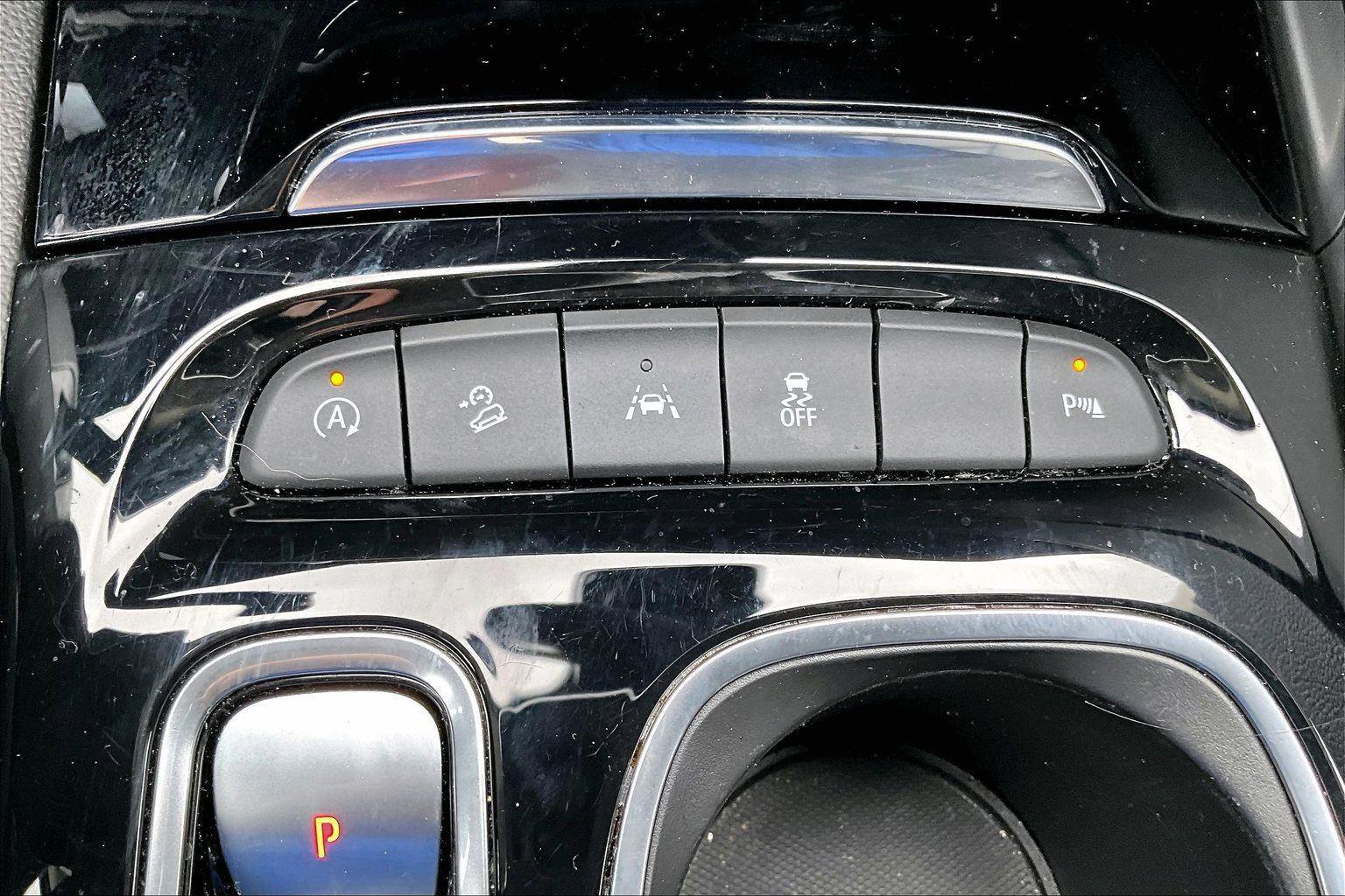 Used 2023 Buick Envision Essence w/ Technology Package I AWD/4WD image 34