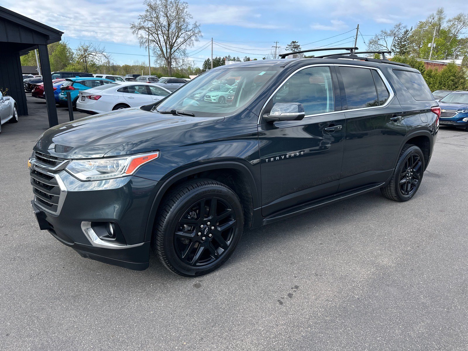 Used 2021 Chevrolet Traverse LT w/ LPO, 'HIT The Road' Package AWD/4WD image 7
