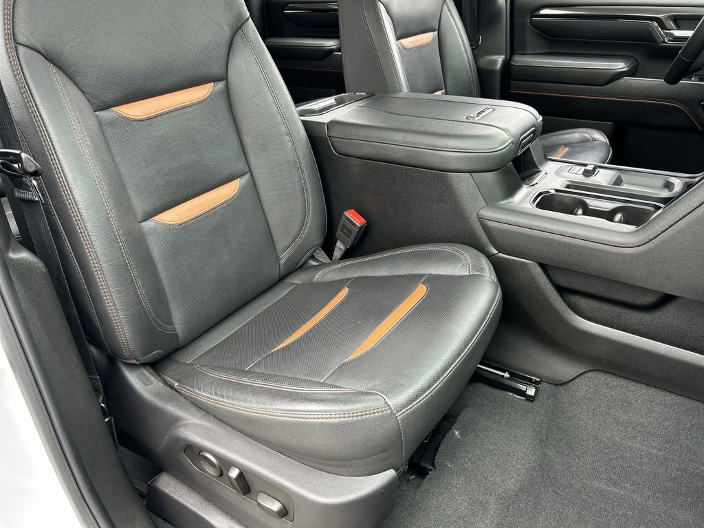 Used 2024 GMC Sierra 2500 AT4 w/ Technology Package AWD/4WD image 27