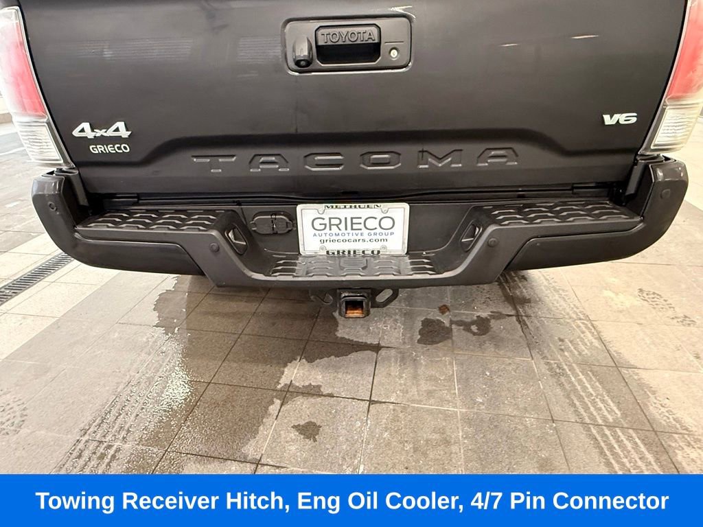 Used 2021 Toyota Tacoma Limited image 11