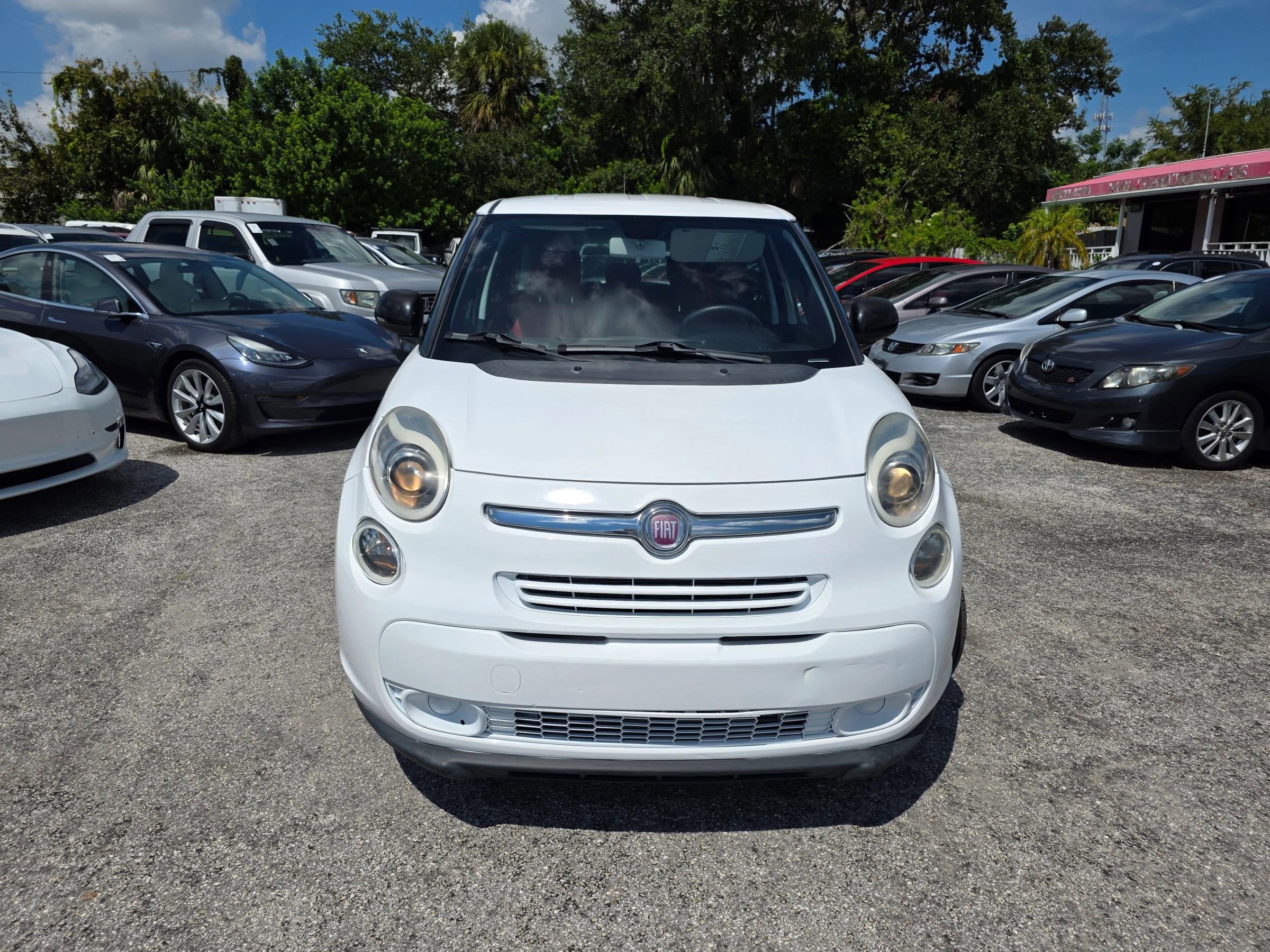 Used 2015 FIAT 500L Pop image 2