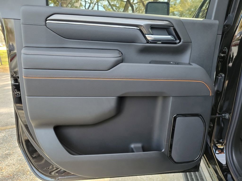 New 2026 GMC Sierra 2500 AT4 w/ AT4 Premium Plus Package image 17