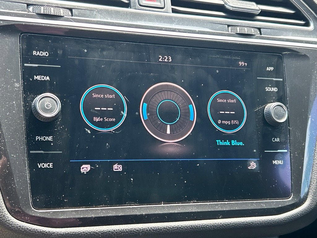Used 2018 Volkswagen Tiguan SE FWD image 32