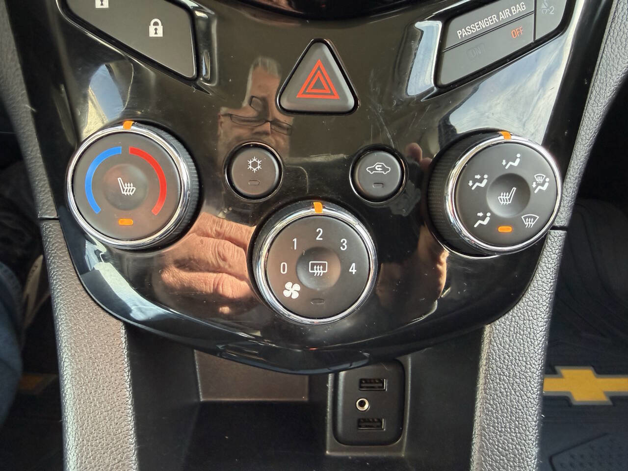 Used 2017 Chevrolet Sonic LT w/ Convenience Package FWD image 18