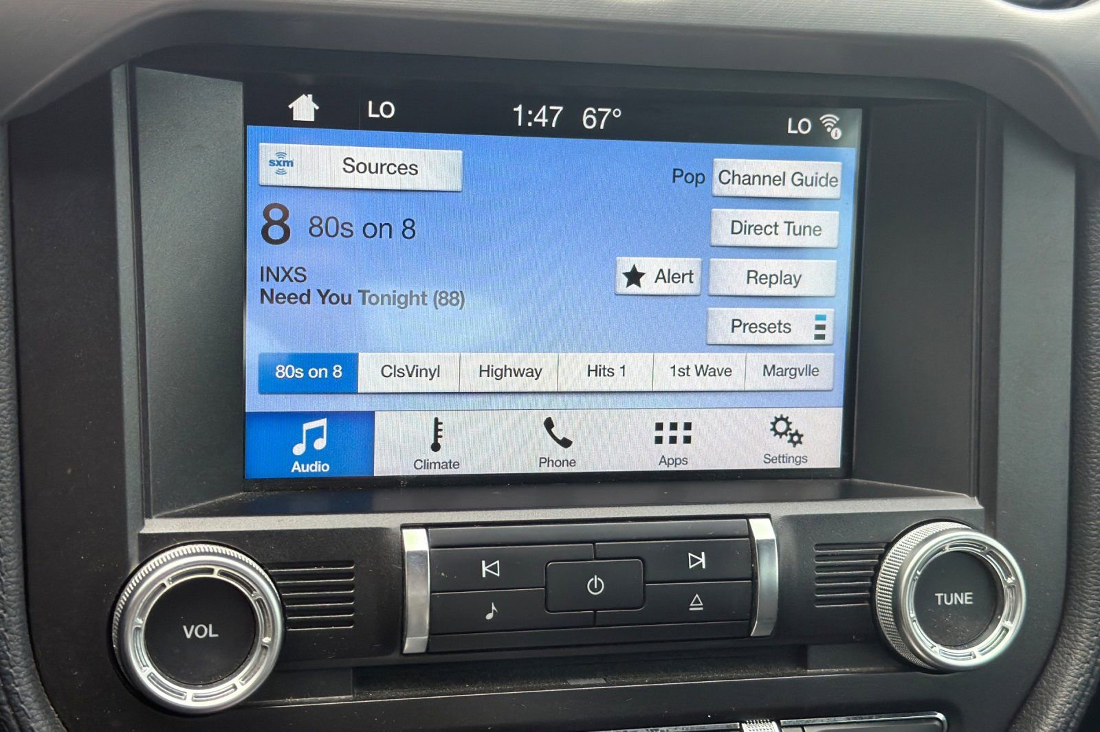 Used 2018 Ford Mustang Premium RWD image 17