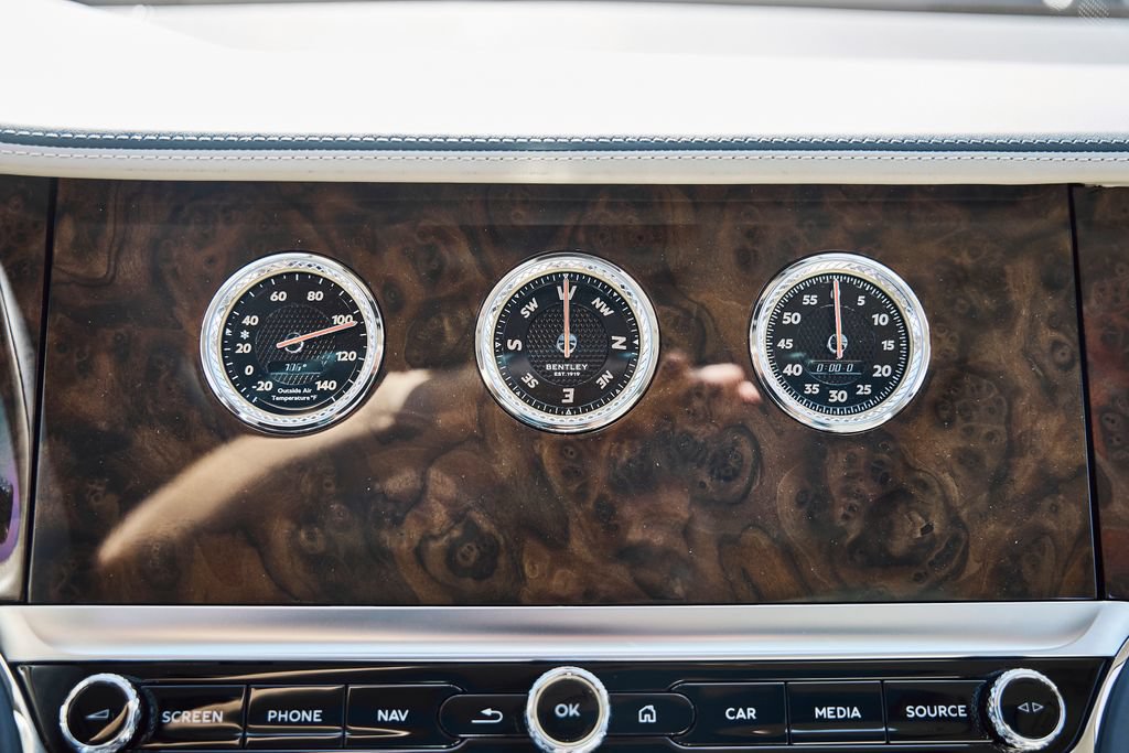 Used 2022 Bentley Flying Spur W12 AWD/4WD image 84
