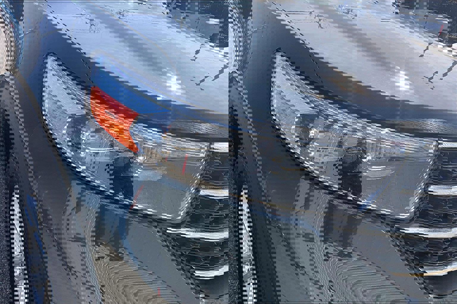 Used 2024 Ford Explorer XLT w/ Equipment Group 202A image 33