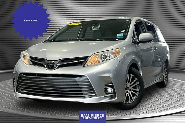 Used 2019 Toyota Sienna XLE FWD image 1