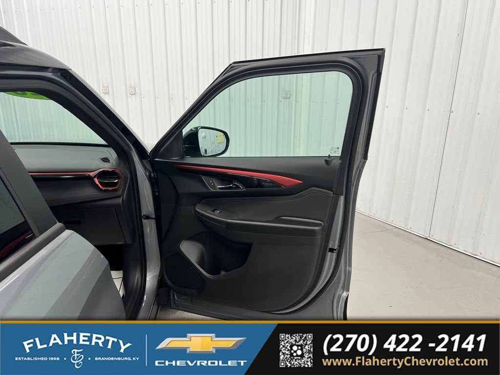 New 2026 Chevrolet TrailBlazer RS w/ Driver Confidence Package FWD image 14